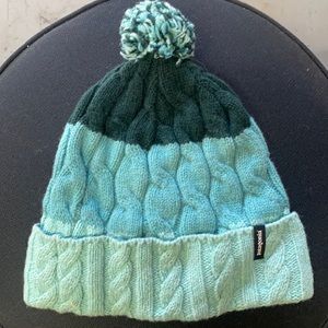 Patagonia Women's Pom Beanie -Glacier Stripe Green